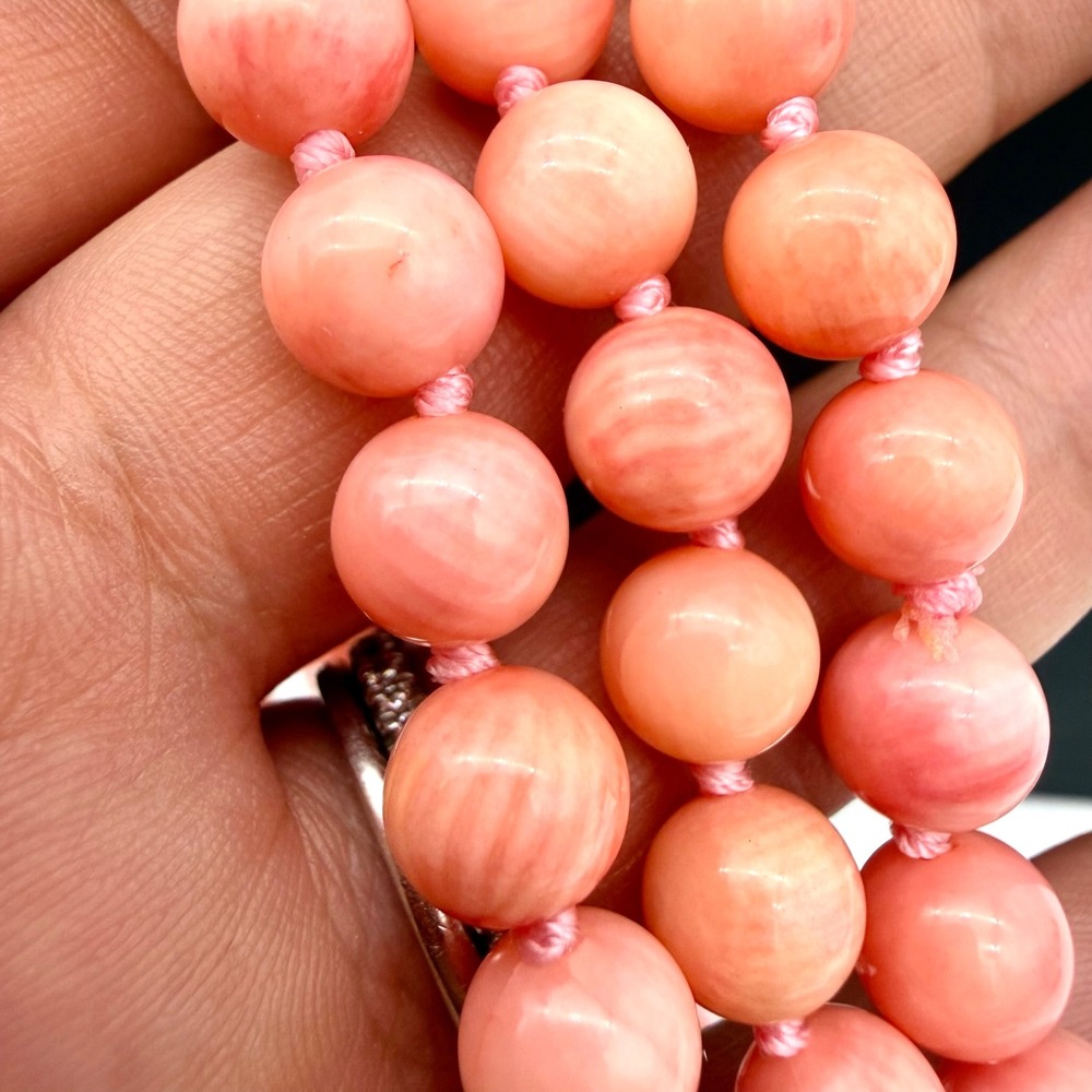 Vintage 56" Genuine Angel Skin Coral Necklace Hand Knotted 8.5mm Beads 124g - Picture 9 of 13